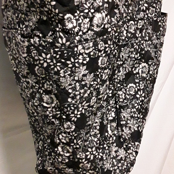 Black & White Diaper Bag - Picture 3 of 4